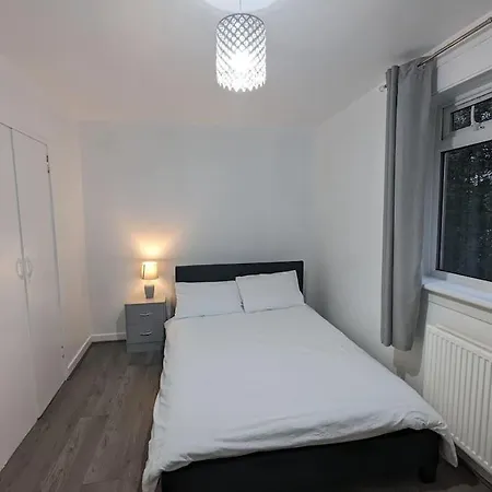 3 Bedroom Apartment Sleeps 8 Edinburgh Exterior photo