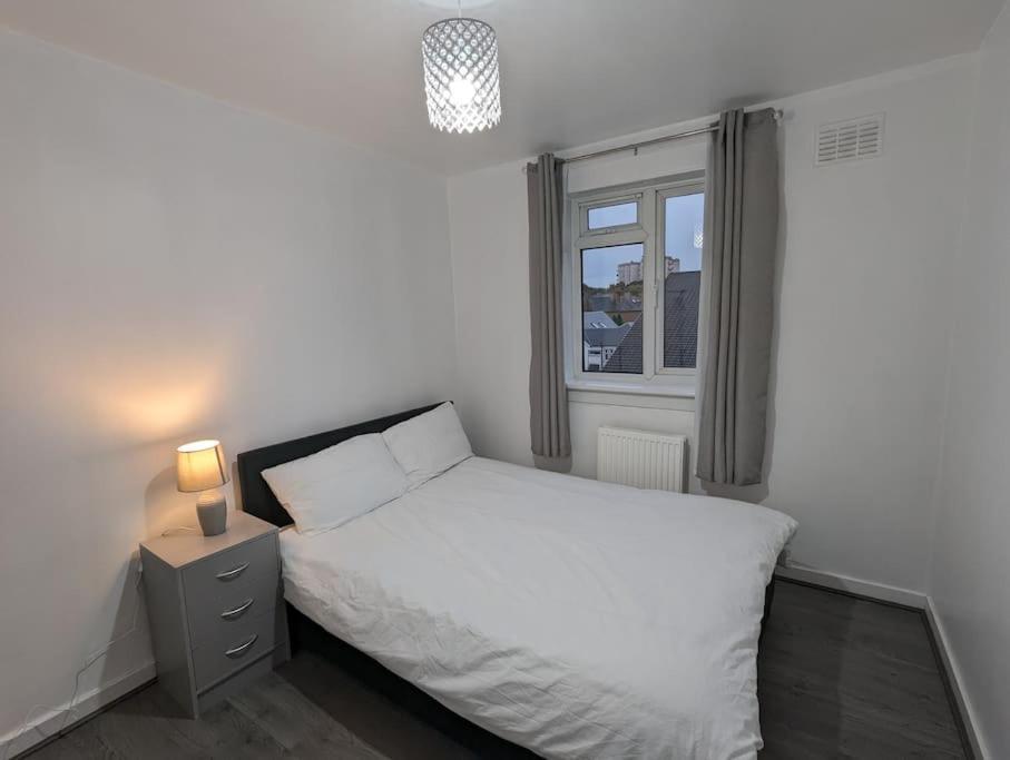 3 Bedroom Sleeps 8 Apartamento Edimburgo